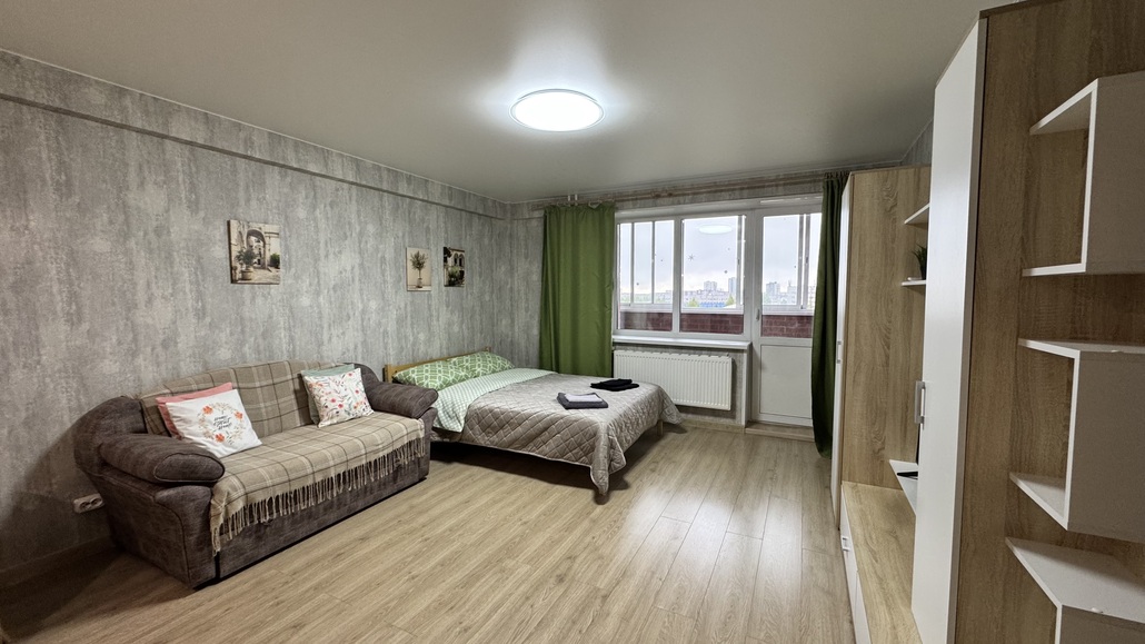 1-комн, Михаила Петрова, 49